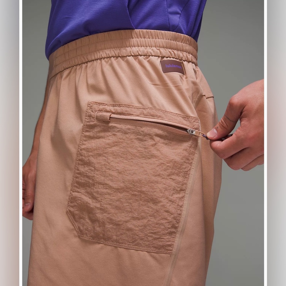 🍋 NWT Lululemon Water Repellent Hiking Short 8”